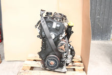 Load image into Gallery viewer, Motor Opel Vivaro M9RE780 2.0 DCI 186TKm Benzin Engine Unkomplett MOT1881361869nb