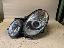 Load image into Gallery viewer, Frontscheinwerfer Mercedes-Benz W211 Links Scheinwerfer Headlight SCH5251975394cr