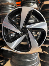 Laden Sie das Bild in den Galerie-Viewer, 1x Alufelge 17 Zoll 7.5" 5x112 51ET Glanz Schwarz 2G0601025AB VW I Rim Wheel FEL7981545470uf