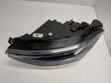 Laden Sie das Bild in den Galerie-Viewer, Frontscheinwerfer VW Passat 3J1941005 Full LED Links Scheinwerfer Headlight SCH8105641637gs