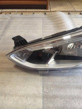 Laden Sie das Bild in den Galerie-Viewer, Frontscheinwerfer Ford JX7B13W030AC Links Scheinwerfer Headlight SCH4463628980ii