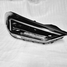 Frontscheinwerfer Hyundai Tucson 92102D7700 LED FALSE Scheinwerfer Headlight SCH5860875186aq