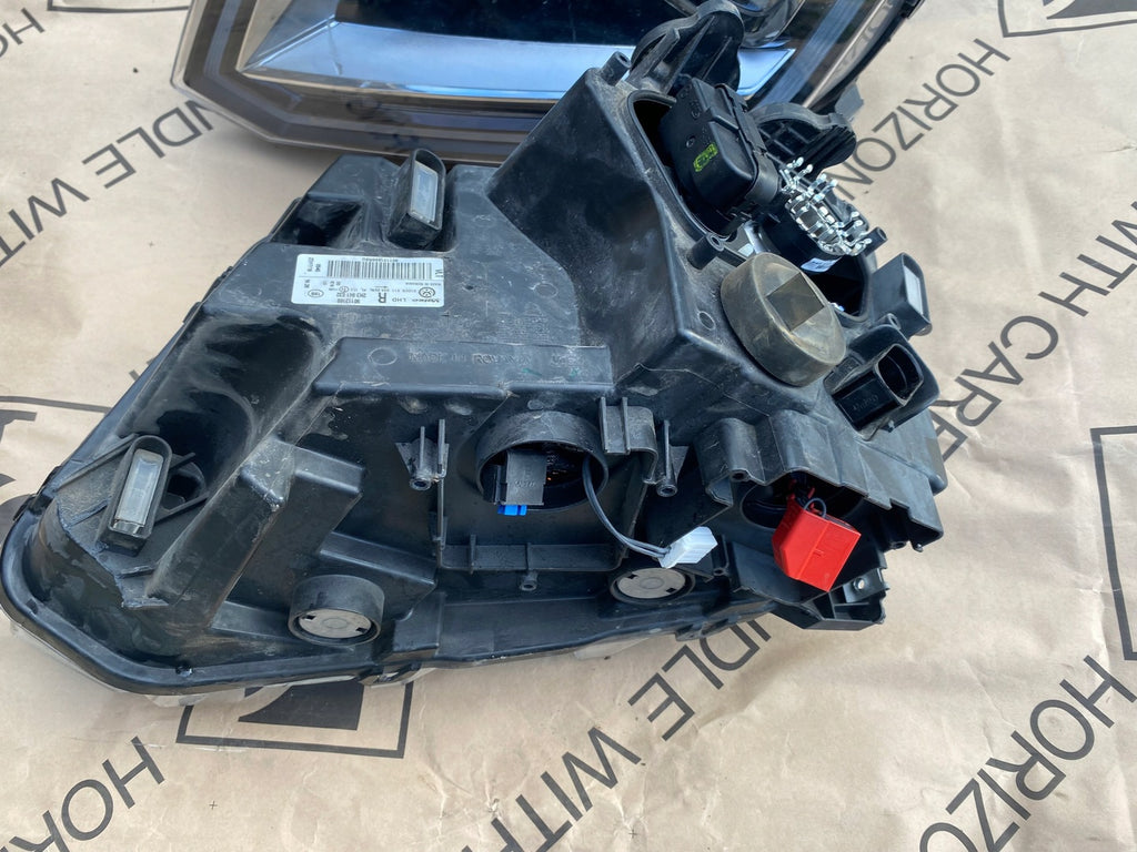 Frontscheinwerfer VW Amarok 2H3941032 90113169 Xenon Rechts Headlight SCH3467804080wi