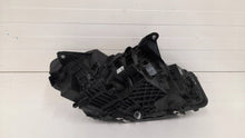 Laden Sie das Bild in den Galerie-Viewer, Frontscheinwerfer BMW 2 Active Tourer U06 5A4224308 Links Scheinwerfer Headlight SCH9930723038pb