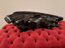 Laden Sie das Bild in den Galerie-Viewer, Frontscheinwerfer Audi A4 8W0941033 LED Links Scheinwerfer Headlight