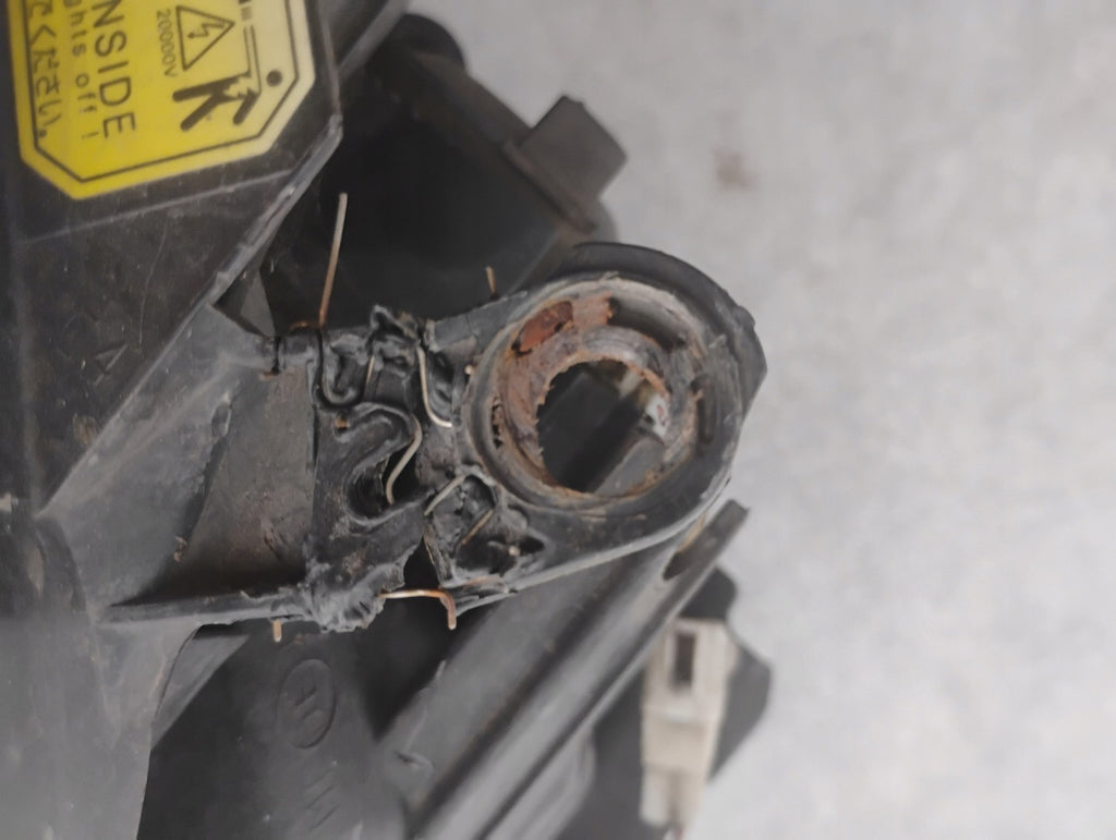 Frontscheinwerfer Toyota Auris 81110-02490 Xenon Rechts Scheinwerfer Headlight