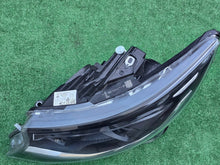 Laden Sie das Bild in den Galerie-Viewer, Frontscheinwerfer Mercedes-Benz W447 A4479068101 Links Scheinwerfer Headlight SCH8231464666ph