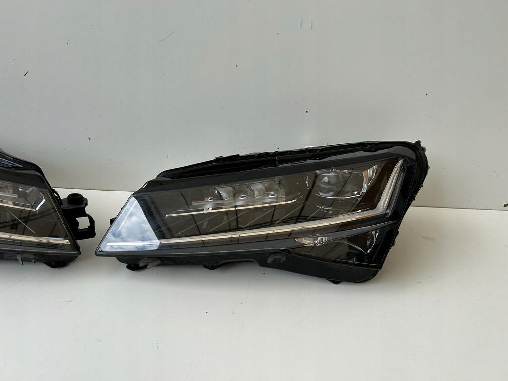 Frontscheinwerfer Skoda Superb III 3V1941015D 3V1941016D LED Rechts oder Links
