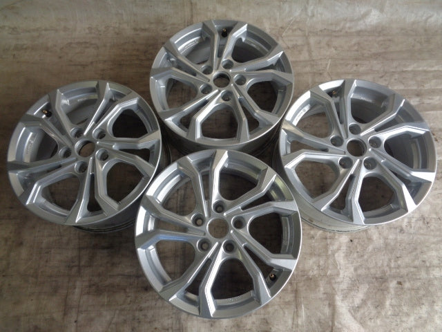 4x Alufelge 16 Zoll 6.5" 5x114.3 41ET Silber Hyundai I Rim Wheel FEL4208466245mc