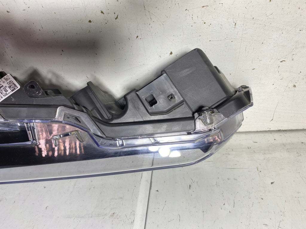 Frontscheinwerfer Toyota Corolla 81110-02S70 81110-02S78 LED Rechts oder Links