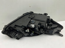 Laden Sie das Bild in den Galerie-Viewer, Frontscheinwerfer Toyota Yaris Links Scheinwerfer Headlight