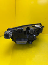 Laden Sie das Bild in den Galerie-Viewer, Frontscheinwerfer Skoda Octavia IV 5E4941015B LED Links Scheinwerfer Headlight SCH9890827859re