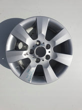 Load image into Gallery viewer, 1x Alufelge 16 Zoll 7.0&quot; 5x120 47ET BMW 1 Rim Wheel