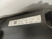 Laden Sie das Bild in den Galerie-Viewer, Frontscheinwerfer Skoda Superb III 3V1941016D Full LED Rechts Headlight