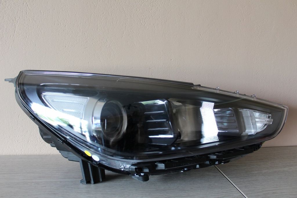 Frontscheinwerfer Hyundai III 92102-G4040 Rechts Scheinwerfer Headlight SCH4282392014rb