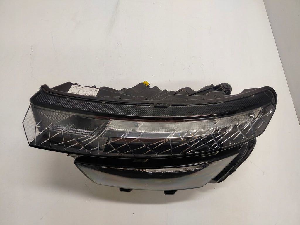 Frontscheinwerfer Skoda Kamiq 658941015 LED Ein Stück (Rechts oder Links) SCH7375042981gj