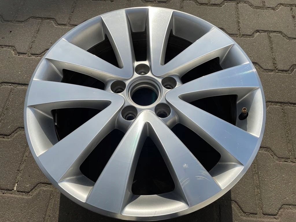 1x Alufelge 17 Zoll 7.0" 5x112 54ET 5K0601025Q VW Rim Wheel