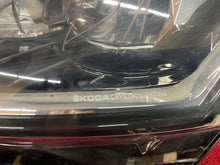 Laden Sie das Bild in den Galerie-Viewer, Frontscheinwerfer Skoda Superb III 3V1941015D LED Links Scheinwerfer Headlight
