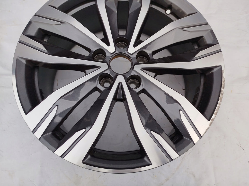 1x Alufelge 18 Zoll 7.5" 5x114.3 46ET Glanz Graphit 403008269 Mg Talisman