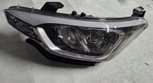Laden Sie das Bild in den Galerie-Viewer, Frontscheinwerfer Hyundai I20 II SPP17270 92101C8000 Links Headlight SCH3669013732rw
