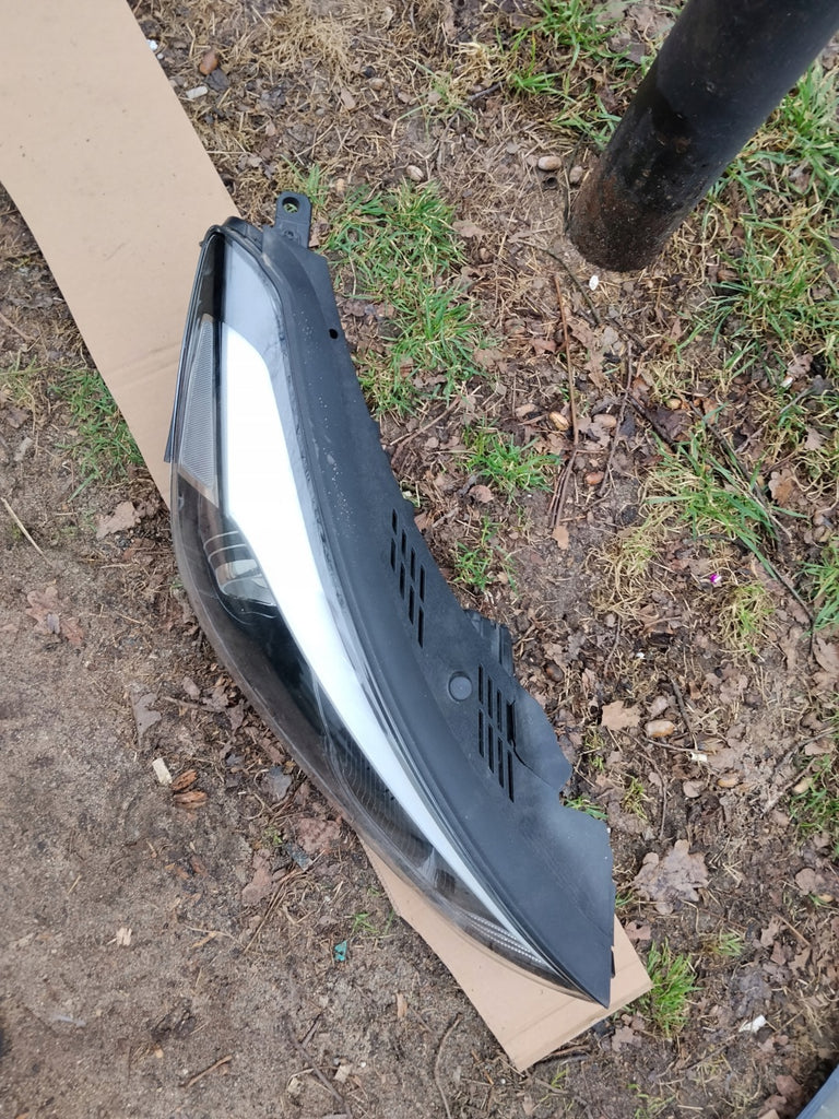 Frontscheinwerfer Hyundai Tucson 92102-D7000 Rechts Scheinwerfer Headlight SCH2288728839ek