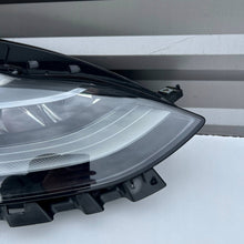 Load image into Gallery viewer, Frontscheinwerfer Tesla Model 3 151495300D D6122280000914 01531916 Rechts SCH3941818265db