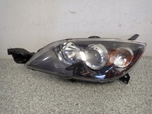 Laden Sie das Bild in den Galerie-Viewer, Frontscheinwerfer Mazda 3 LED Ein Stück (Rechts oder Links) Headlight