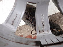 Load image into Gallery viewer, 1x Alufelge 16 Zoll 6.5" 5E0601025BA Skoda Octavia Iii Rim Wheel FEL1906253641jy