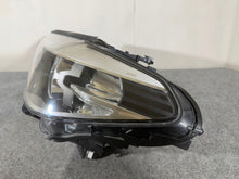 Load image into Gallery viewer, Frontscheinwerfer BMW 5 G31 G30 8499111-01 LED Links Scheinwerfer Headlight SCH6435877384nz