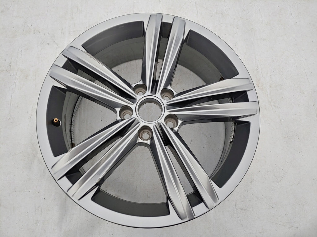 1x Alufelge 18 Zoll 7.0" 5x112 43ET Glanz Silber 5NA601025H VW Tiguan Rim Wheel FEL1088050505xk