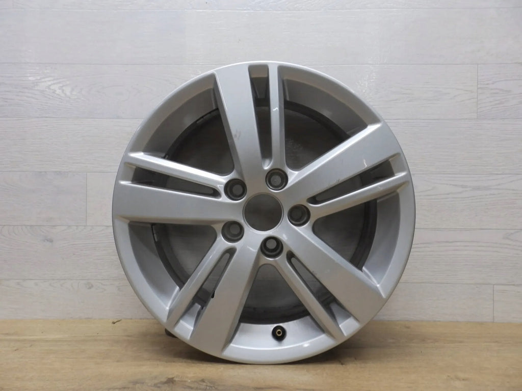 1x Alufelge 15 Zoll 6.0" 5x100 40ET 6R0601025AC VW Polo Rim Wheel