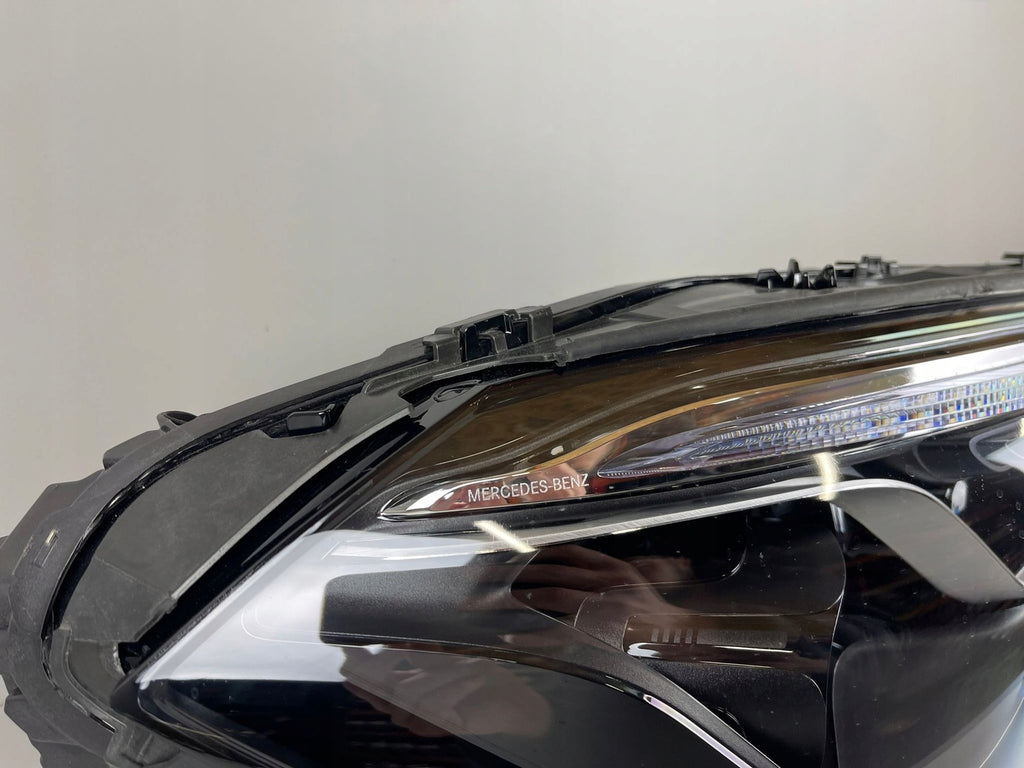 Frontscheinwerfer Mercedes-Benz W247 2479064204 LED Rechts Headlight SCH9537412424sl
