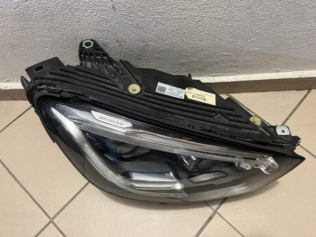Frontscheinwerfer Mercedes-Benz Glc A2539065003 LED Rechts oder Links SCH8281928538hv