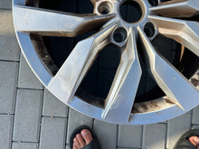Load image into Gallery viewer, 1x Alufelge 20 Zoll 9.0" 5x130 57ET 7P6601025AD VW Touareg 7p6 Rim Wheel FEL8783589676fg