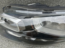 Laden Sie das Bild in den Galerie-Viewer, Frontscheinwerfer Citroën Jumpy Zafira C Vivaro 9808567780 Links Headlight SCH6854704897as