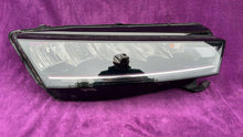 Laden Sie das Bild in den Galerie-Viewer, Frontscheinwerfer Skoda Octavia I 8713247-4 5E4941016A Rechts Headlight SCH1065866958fq
