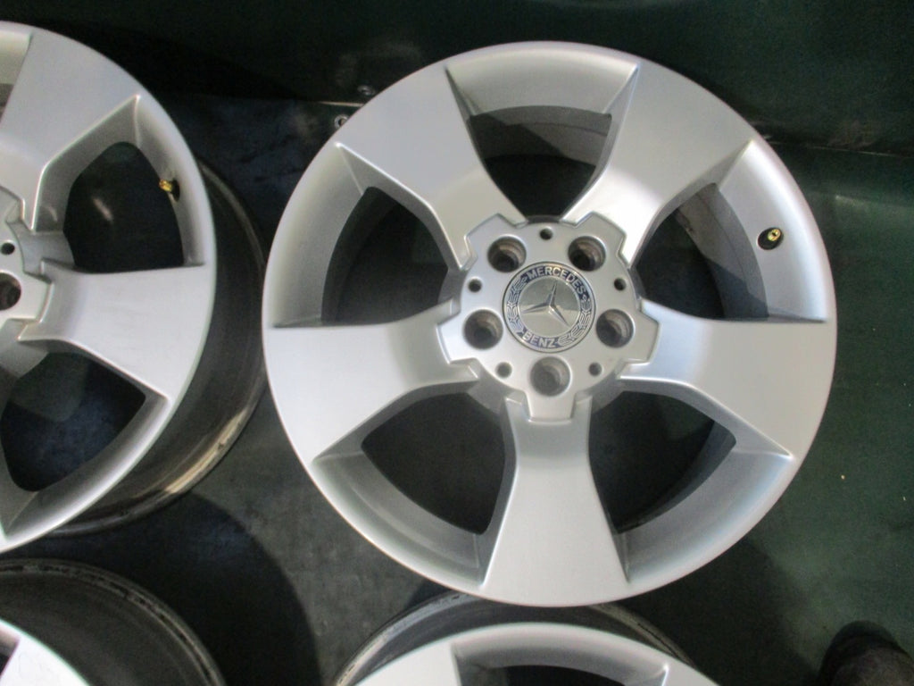4x Alufelge 17 Zoll 7.5" 5x112 47 5ET Glanz Silber A2044013602 Mercedes-Benz FEL6314824017mu