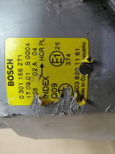 Laden Sie das Bild in den Galerie-Viewer, Frontscheinwerfer Mercedes-Benz W203 A2038201161 Xenon Links Headlight SCH8909255432rx