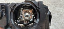 Laden Sie das Bild in den Galerie-Viewer, Frontscheinwerfer Audi A4 B7 8E0941003BM Bi-Xenon Links Scheinwerfer Headlight