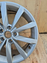 Laden Sie das Bild in den Galerie-Viewer, 1x Alufelge 17 Zoll 7.0" 5x112 49ET 5G0601025BF VW I Rim Wheel FEL5791399434pj