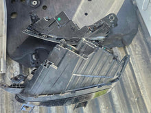 Laden Sie das Bild in den Galerie-Viewer, Frontscheinwerfer Citroën C5 Aircross 9816924780 Rechts Scheinwerfer Headlight