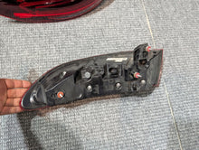 Laden Sie das Bild in den Galerie-Viewer, Rückleuchte Mercedes-Benz Eqc A2939062101 Links Rearlight