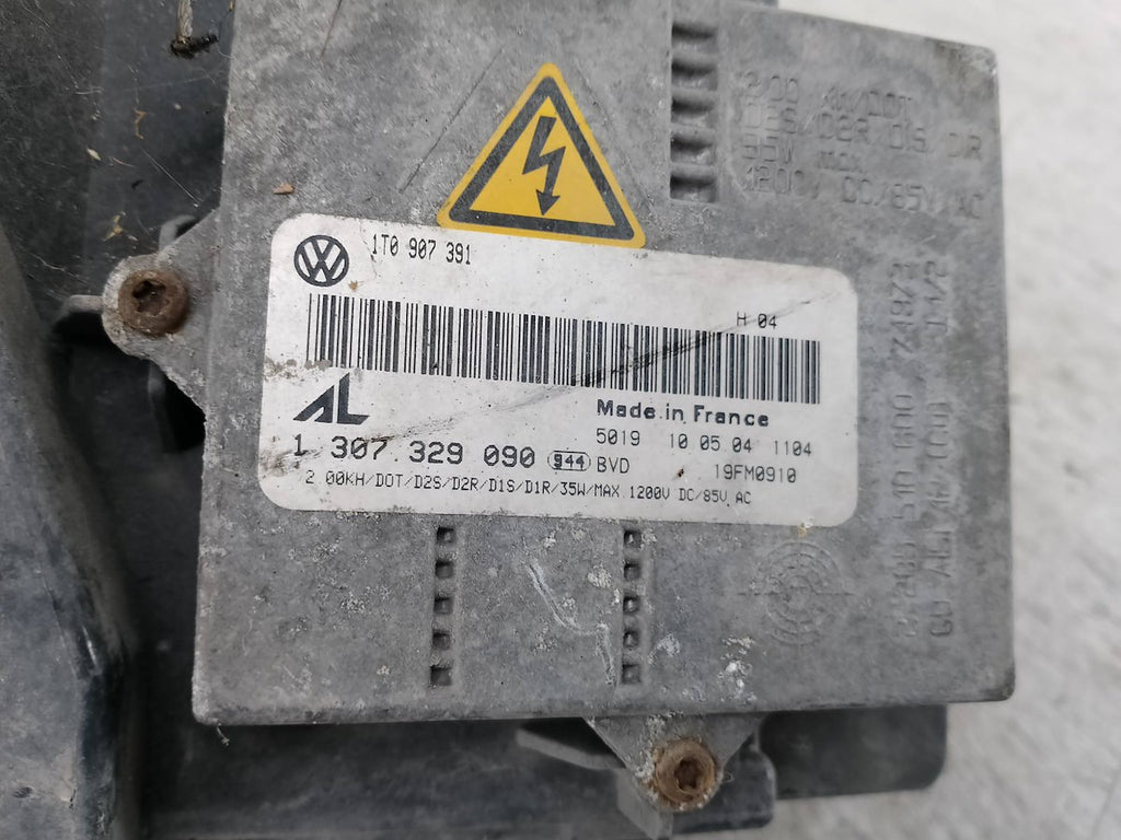 Frontscheinwerfer VW Jetta 1K6941031B 1T0907391 Xenon Rechts oder Links SCH6220711542hq