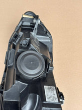 Load image into Gallery viewer, Frontscheinwerfer VW Golf VIII 5H1941006 992941591 LED Rechts Headlight SCH7483308902tt