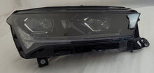 Laden Sie das Bild in den Galerie-Viewer, Frontscheinwerfer Skoda Enyaq IV 5LB941016G Rechts Scheinwerfer Headlight