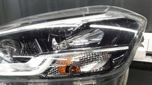 Load image into Gallery viewer, Frontscheinwerfer Renault Kadjar 260104607R Rechts Scheinwerfer Headlight