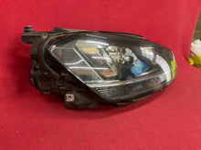 Load image into Gallery viewer, Frontscheinwerfer VW Golf VII 5G1941032 90024314 Xenon Rechts Headlight SCH2682232568bl