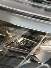 Laden Sie das Bild in den Galerie-Viewer, Frontscheinwerfer Mitsubishi Outlander III 4BX198301D3-31 LED Rechts oder Links