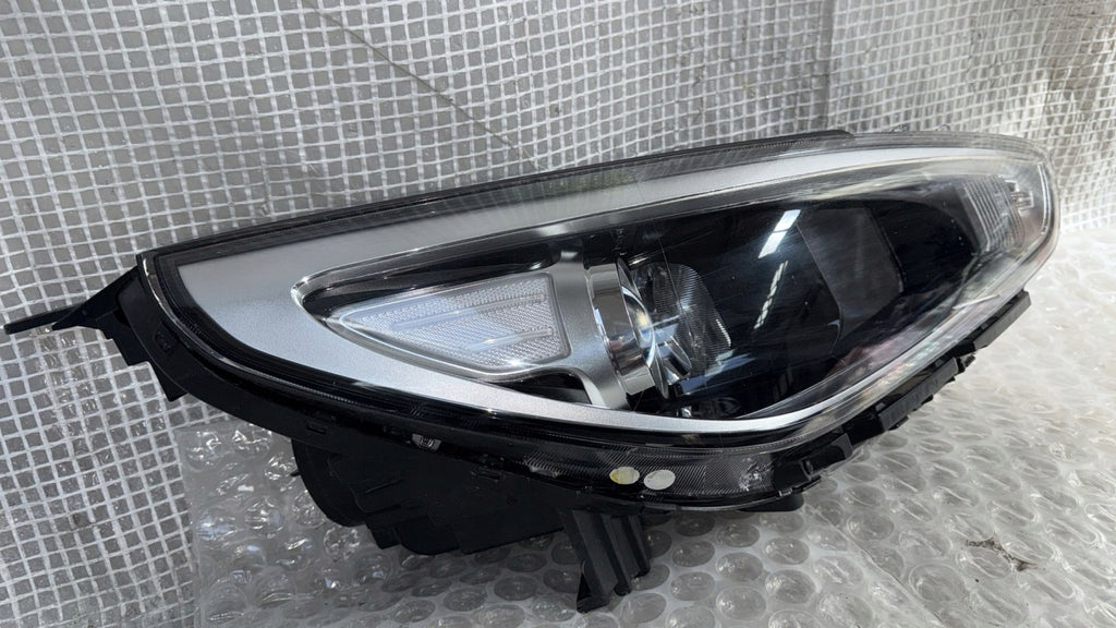 Frontscheinwerfer Hyundai I30 Rechts Scheinwerfer Headlight SCH4681746273nm