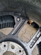 Laden Sie das Bild in den Galerie-Viewer, 1x Alufelge 17 Zoll 7.0&quot; 5x112 54ET Glanz Graphit 6889171 Mini Rim Wheel